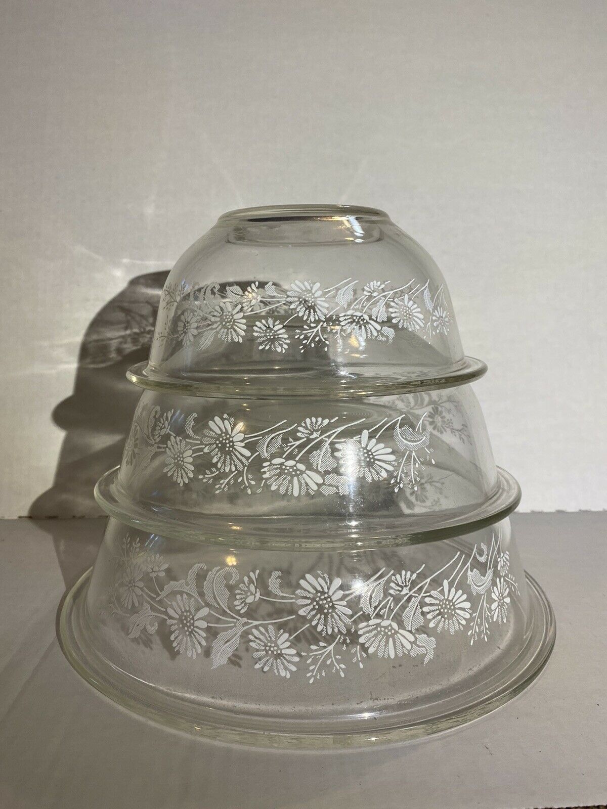 Vtg Pyrex Nesting Bowls White Lace Colonial Mist Clear Glass Mixing 4L/2.5L/1L
